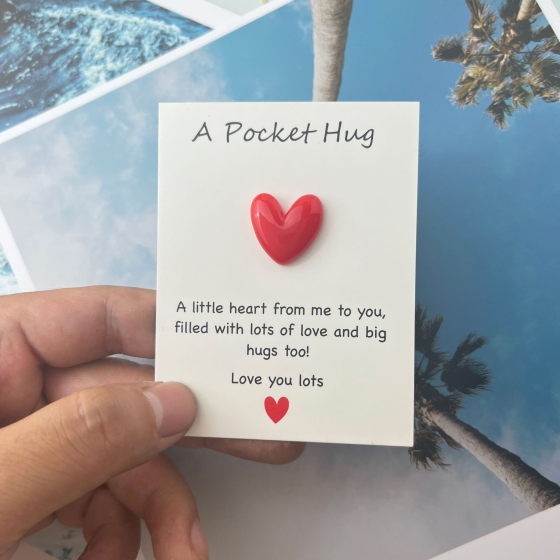 境独立站创意Pocket Hug Heart口袋拥抱树脂心拥抱爱情信物礼物（爱心【小】）