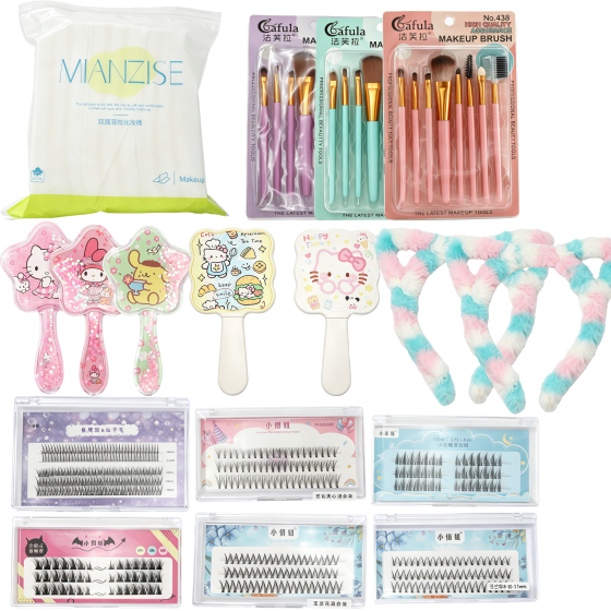 15PCS Sanrio Beauty Combo Set 06