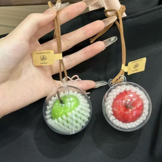 ins风一颗苹果挂件创意挂件钥匙扣苹安可爱包包汽车车载挂饰闺蜜